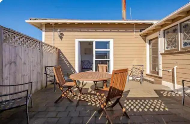 St Clair Holiday House Dunedin Exteriör bild